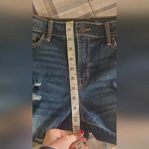 OLD NAVY DISTRESSED HIGH WAISTED JEAN SHORTS WITH RAW HEMLINE - Picture 4 of 5